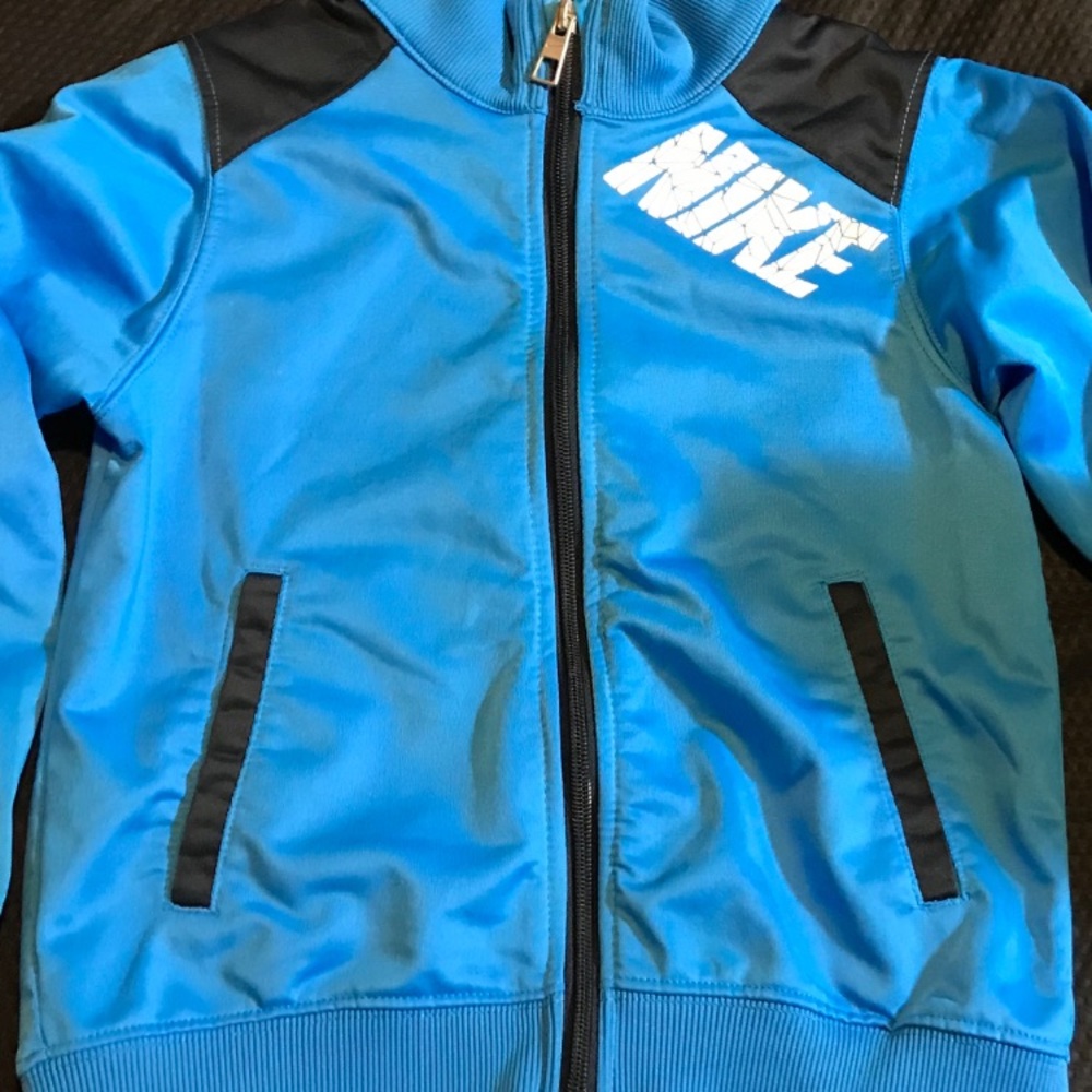 Nike zip up
